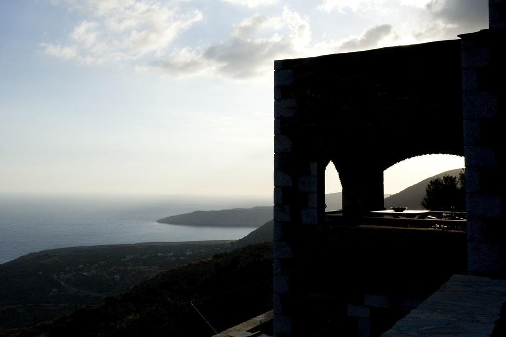 Tsikkaliá Benos Towerヴィラ エクステリア 写真